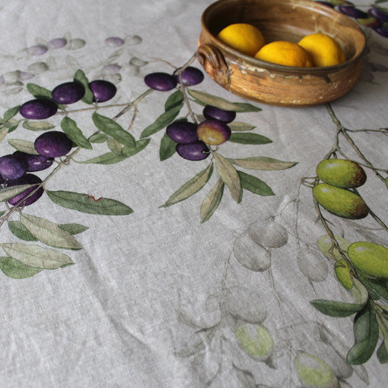 Italian_Linen_Tablecloth_Olive_close_up